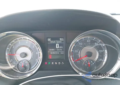 2011 Chrysler Town & Country Touring z USA, uszkodzony, nr VIN 2A4RR5DG6BR677168